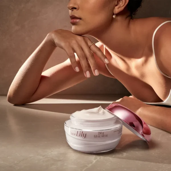 O Boticario - Lily Love Creme Acetinado Hidratante Corporal 250g - Imagem 2