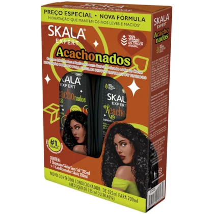 Caixa de papelão marrom e verde limão do Kit Skala Expert Acachonados, mostrando os frascos de shampoo de 325ml e condicionador de 200ml através de uma abertura frontal.