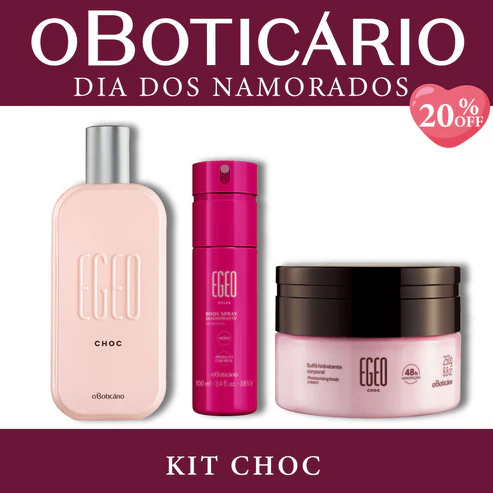 Kit Choc de O Boticário para o Dia dos Namorados contendo um perfume Egeo Choc, um Body Spray rosa e um Suflê Hidratante Corporal sobre fundo bordô com selo de 20% OFF.